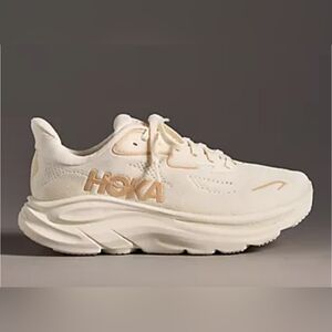 SIZE 9 B Hoka CLIFTON 10. Women's Cream Athletic Shoes